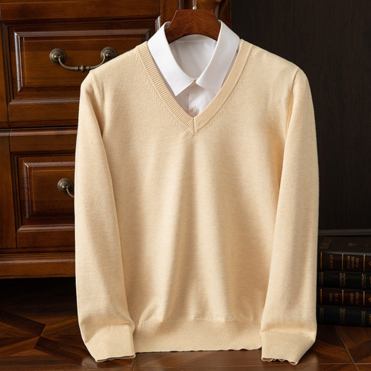 Aureo Madrid™ | Jersey elegante con cuello en V