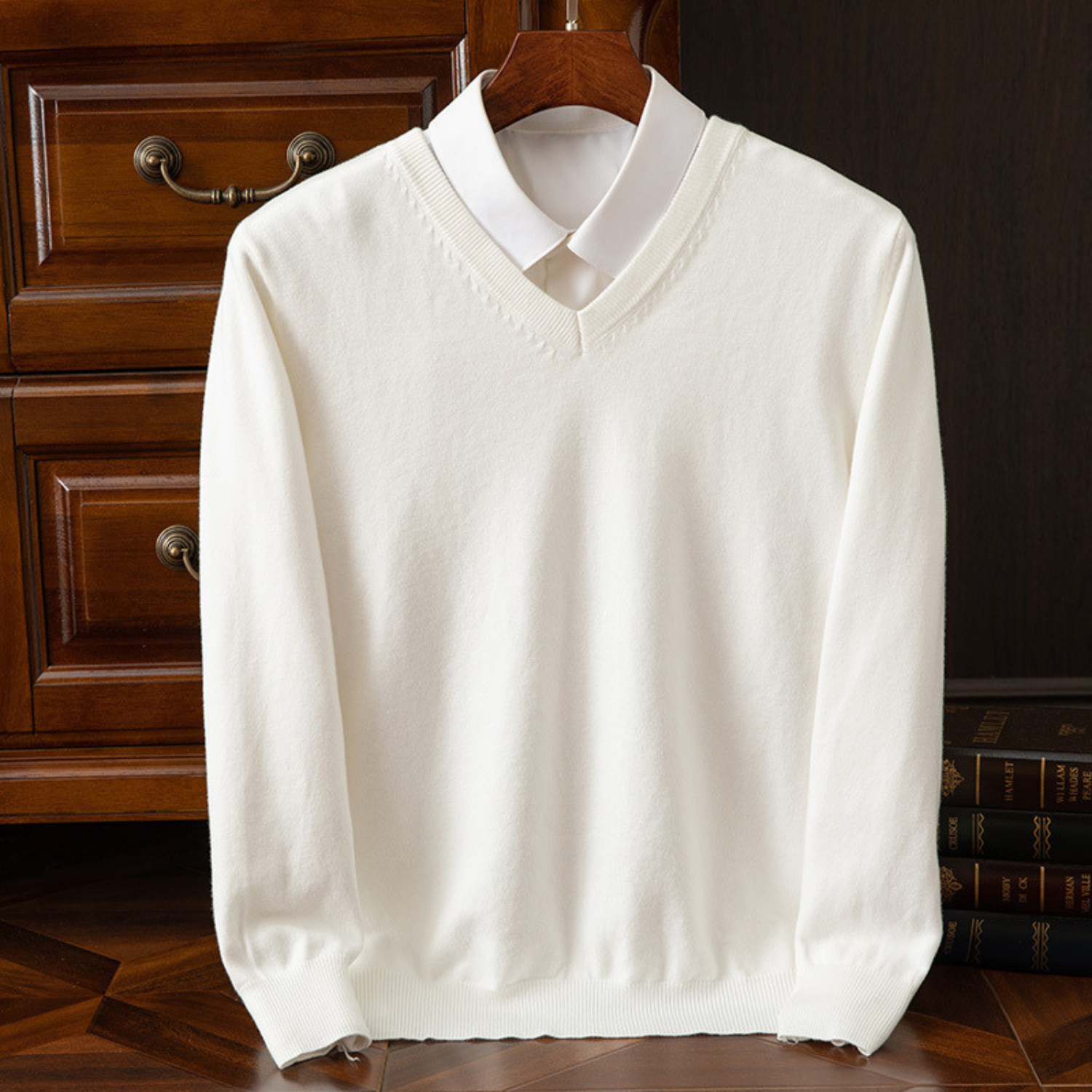 Aureo Madrid™ | Jersey elegante con cuello en V